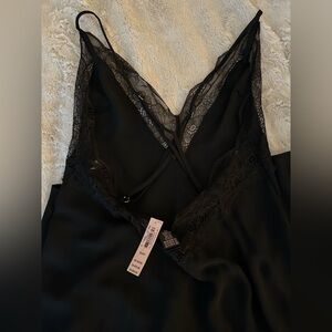 🆕Victoria's Secret Black Lace Slip Dress✨🖤🩰👛